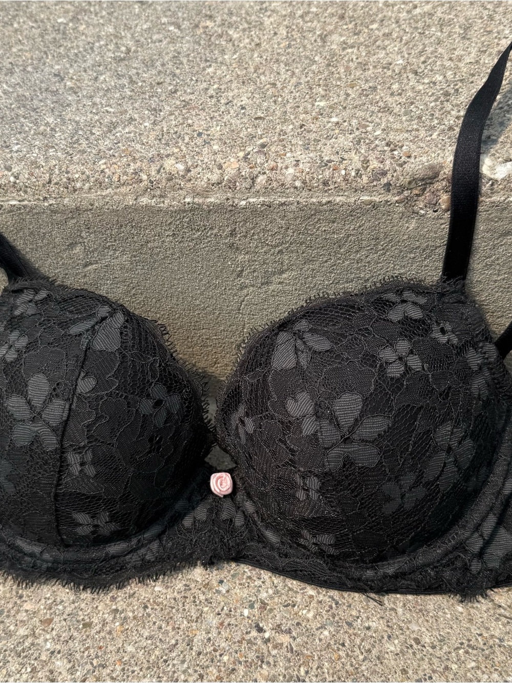 Victoria's Secret Black Lace Floral Push-Up Bra